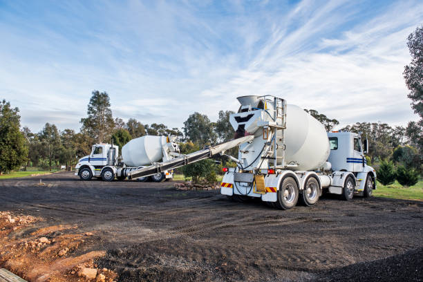 Best Affordable Concrete Services  in Indian Lake, MO